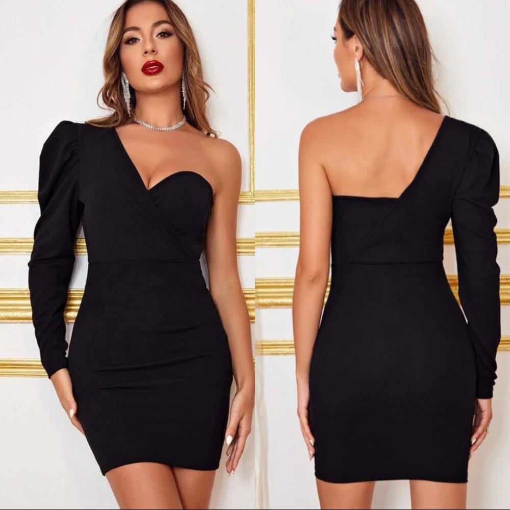 Black One shoulder Puff Sleeve Dress!!